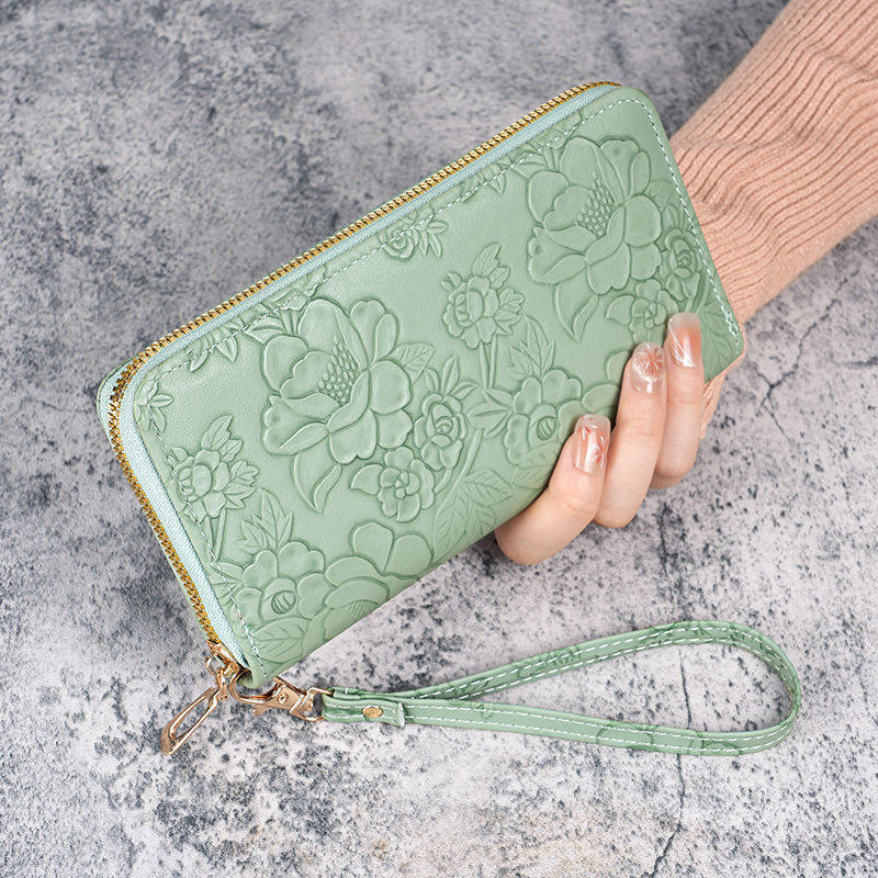 Monedero tarjetero floral con cremallera y asa de muñeca