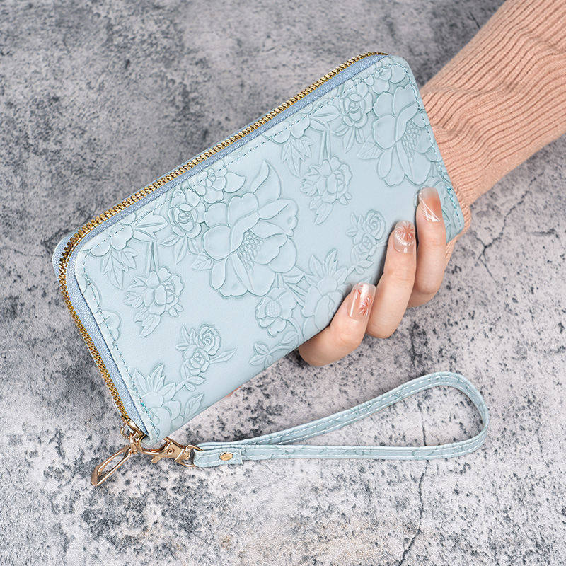 Monedero tarjetero floral con cremallera y asa de muñeca